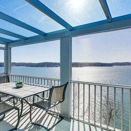 Screened Patio And Pools Lake Of The Ozarks Condo!